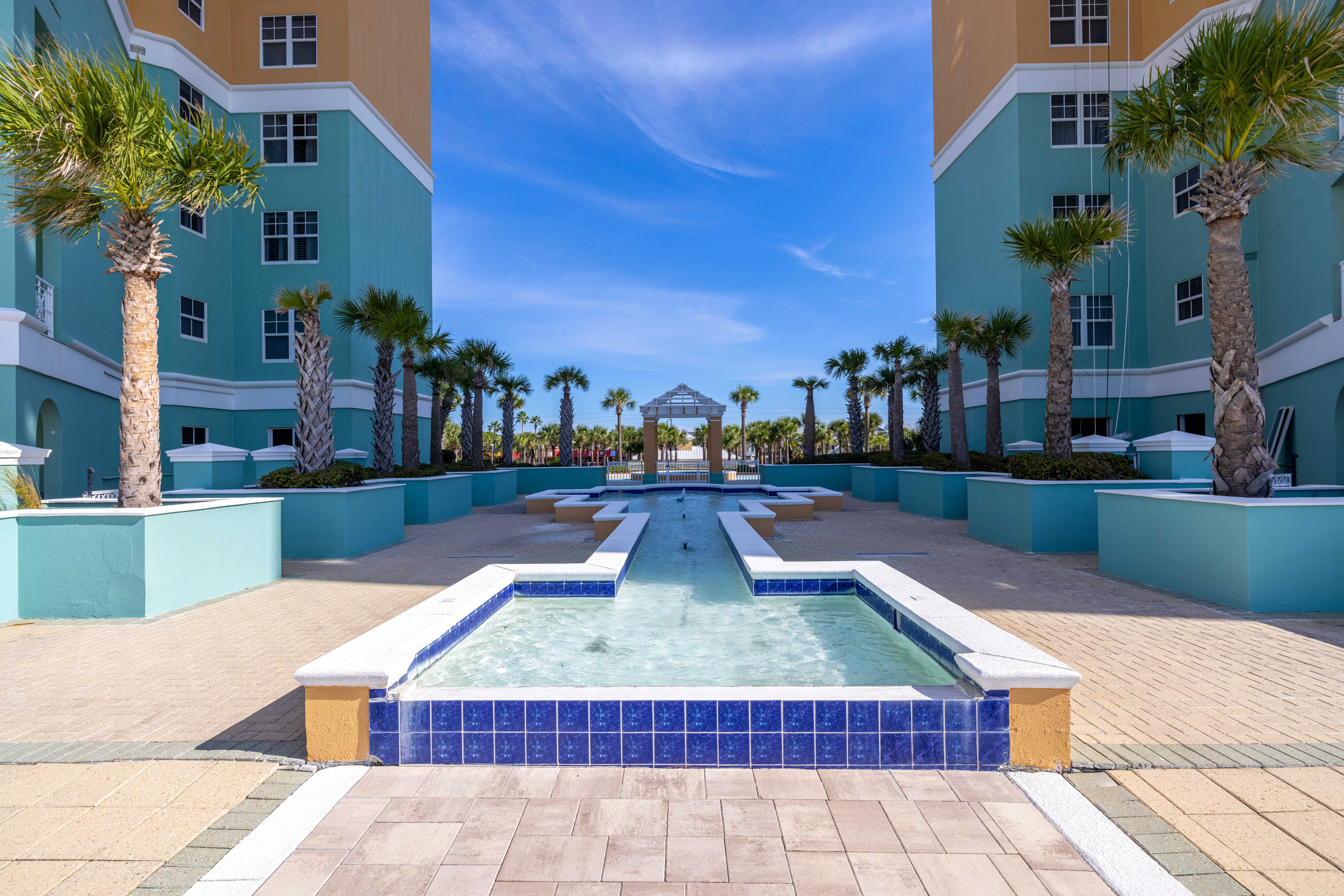 Resorts https://emeraldbeachproperties.icnd-cdn.com/images/resorts/356A2167-HDR.jpg