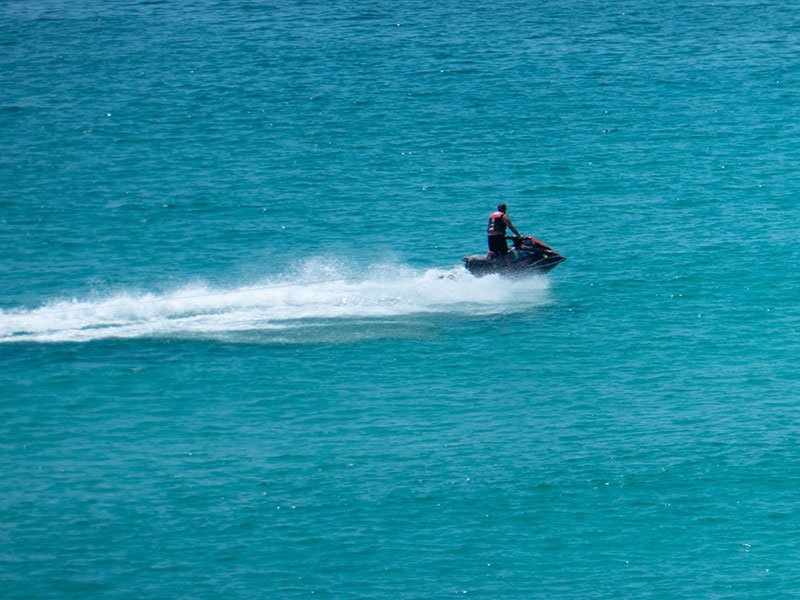 Things To Do https://emeraldbeachproperties.icnd-cdn.com/images/thingstodo/Jet-Ski-Fast.jpg