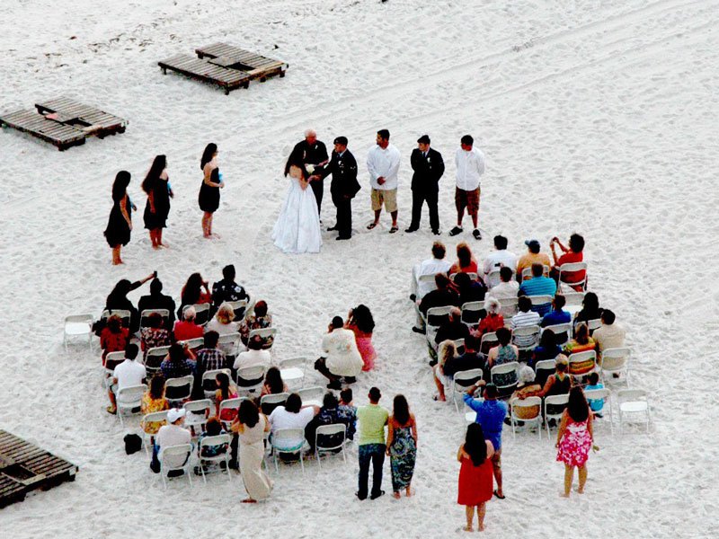 Things To Do https://emeraldbeachproperties.icnd-cdn.com/images/thingstodo/Weddings_sq.jpg